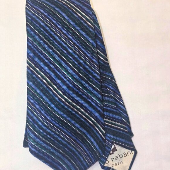 Vintage Paco Rabanne – 100% Silk – Made in Canada - Picture 1 of 6